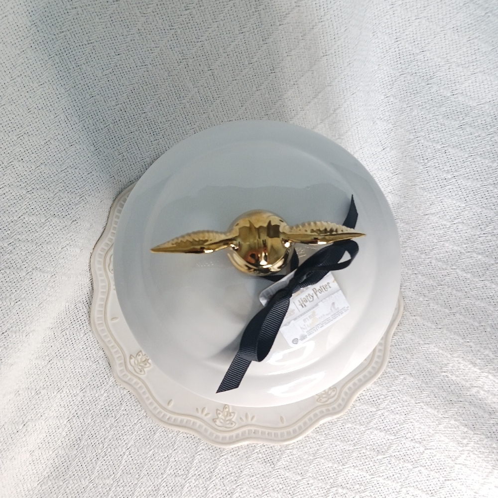 Rae Dunn × Harry Potter Golden Snitch Ceramic Cookie Jar - Picture 10 of 15